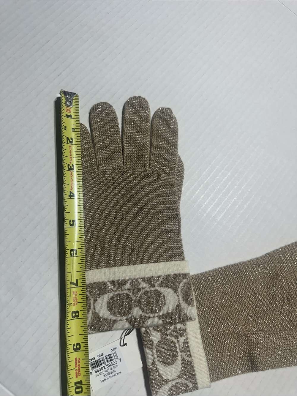 NWT Coach Metallic Glittery Beige Knit Logo Cuff Gloves lightweight - Picture 4 of 5